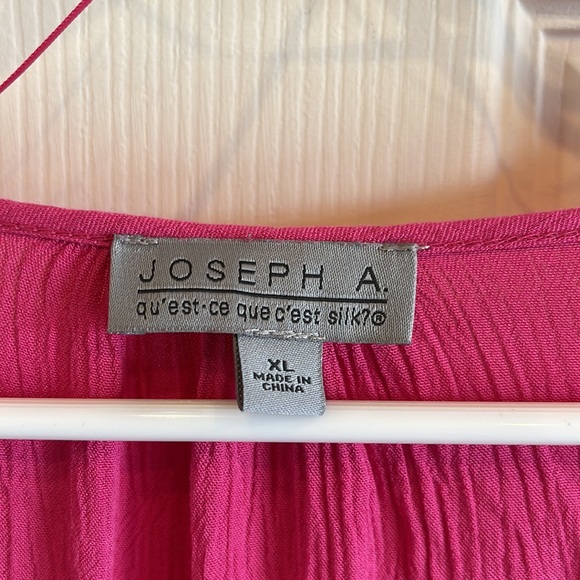 Joseph A. qu’ est•ce que c’est silk top - Picture 7 of 7
